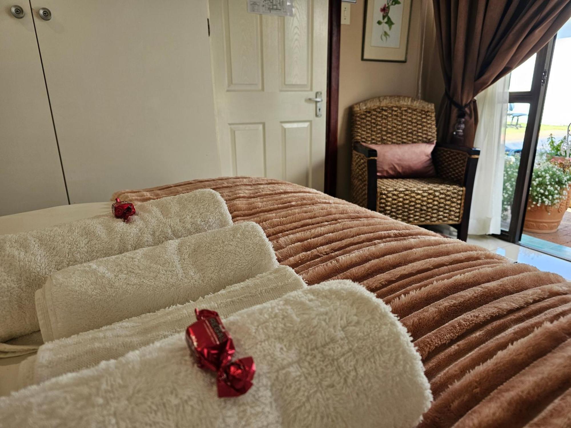 Bettie's Luxury Lodge Kroonstad Extérieur photo