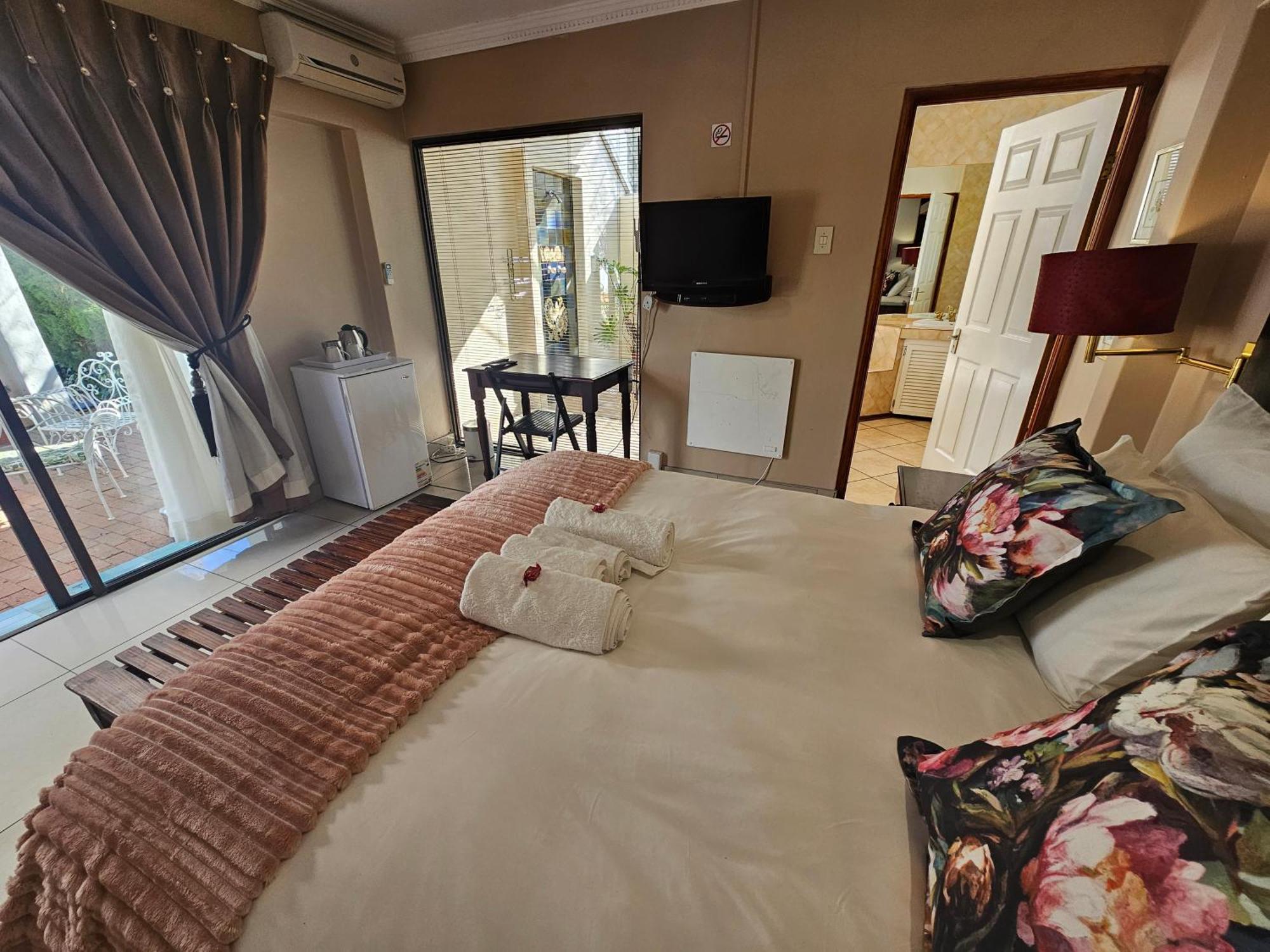 Bettie's Luxury Lodge Kroonstad Extérieur photo