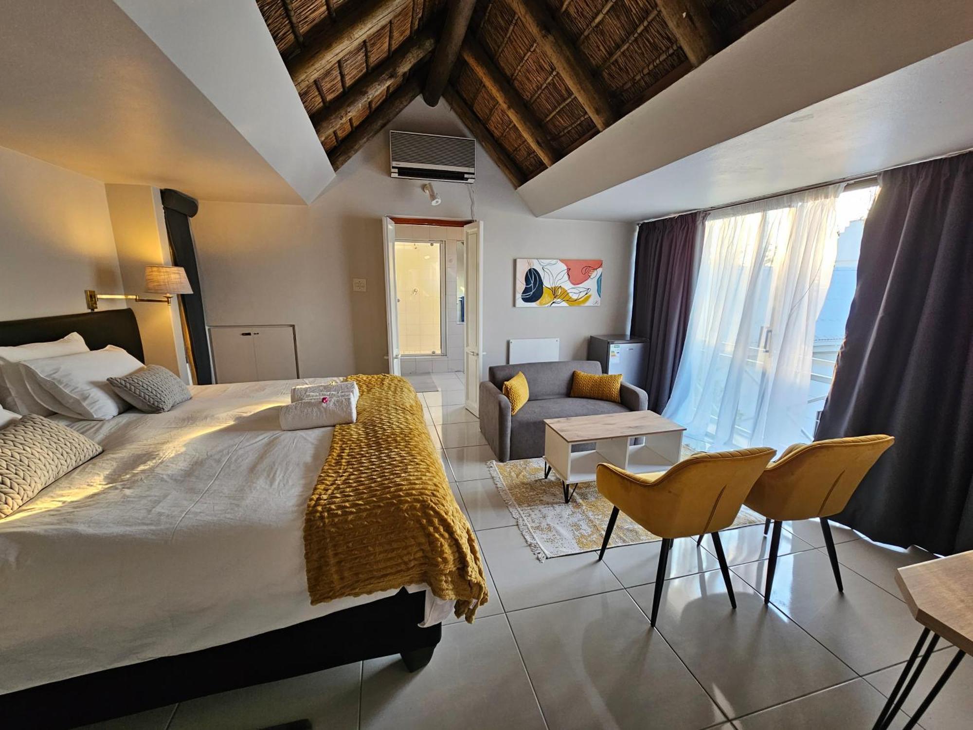 Bettie's Luxury Lodge Kroonstad Extérieur photo