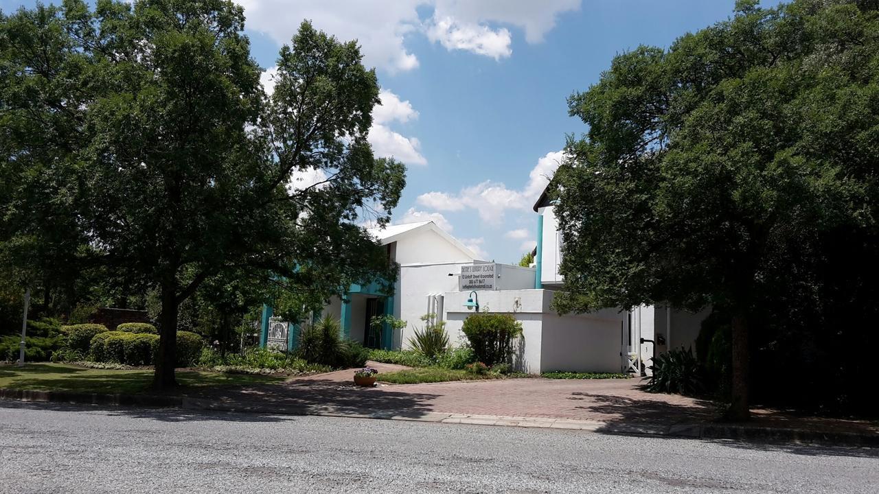 Bettie's Luxury Lodge Kroonstad Extérieur photo