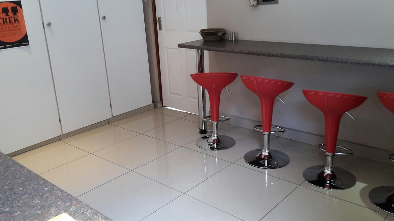 Bettie's Luxury Lodge Kroonstad Extérieur photo