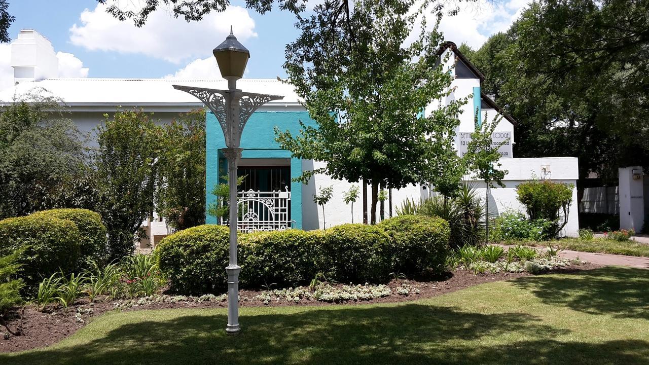 Bettie's Luxury Lodge Kroonstad Extérieur photo